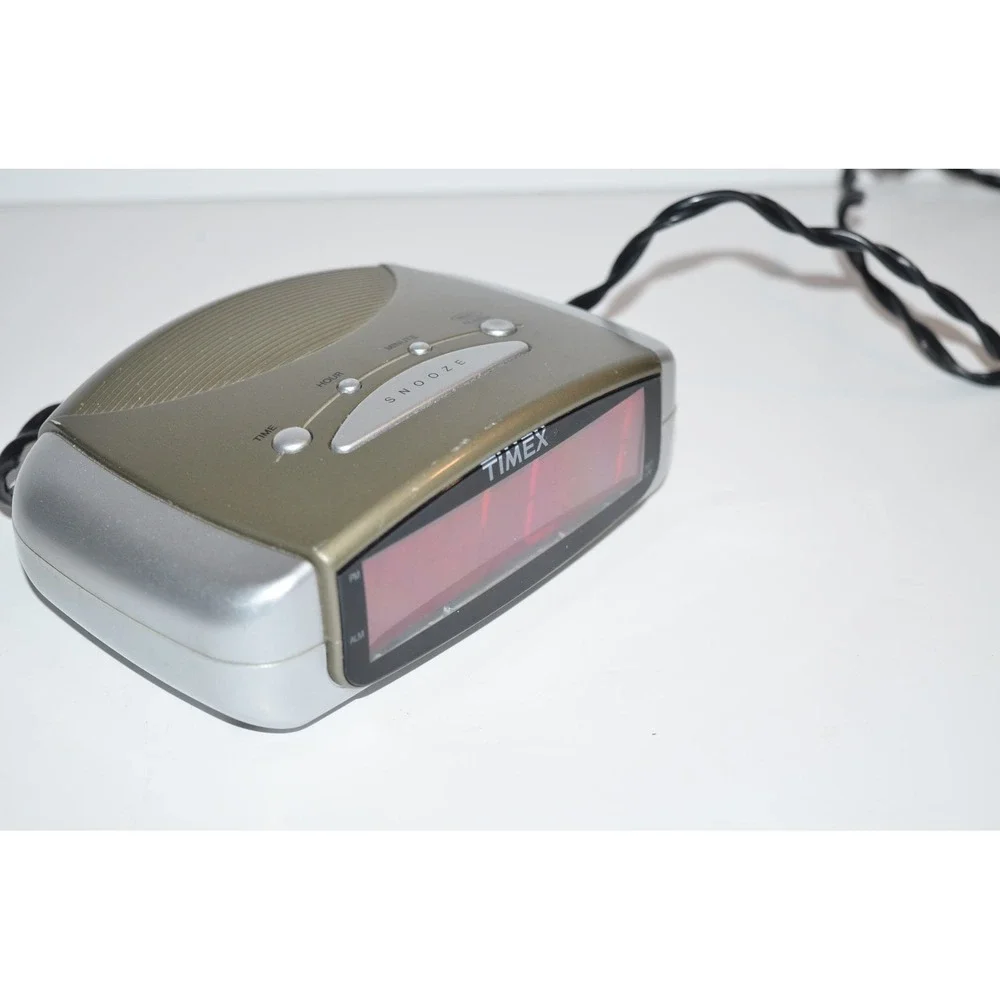 Timex Model T109S Extra Loud Alarm Clock Tested Digital
